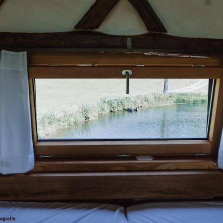 Вилла Ferienhaus Im Schwarzwald Am See "Backhaeusle" Хорнберг Экстерьер фото